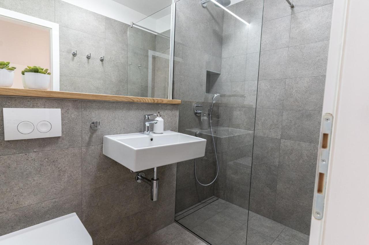 Apartmani Bilonic Rogoznica Rogoznica  Esterno foto